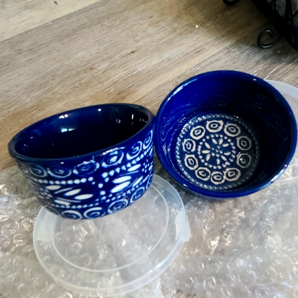 Temptations Old World Dip Bowls with Lids